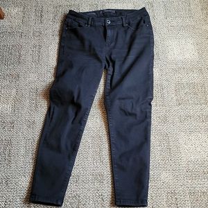 Limited skinny ankle jeans